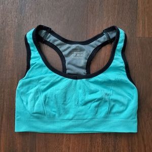 Seamless racerback sports bra, medium